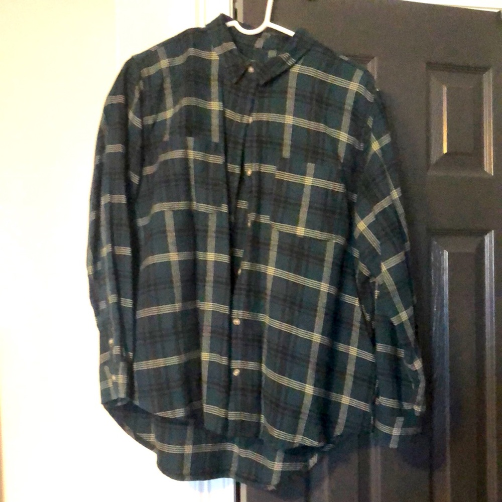 Women’s flannel shirt